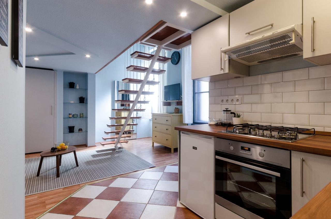 Paulay'S Studio Apartment In The City Center. Budapest Exterior photo